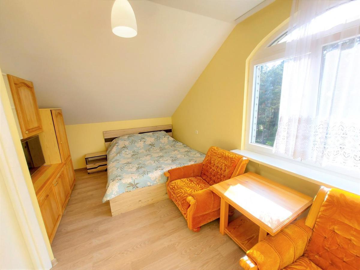 Neringa Guest House Palanga Esterno foto